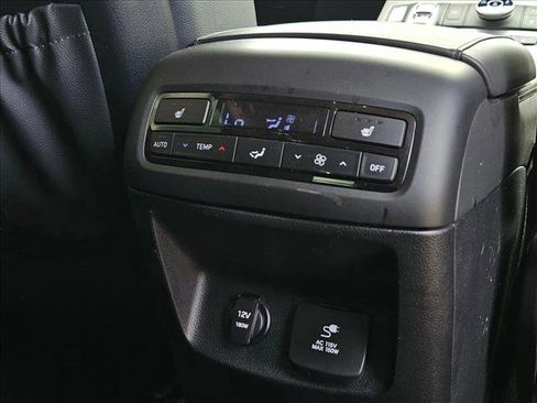Used 2022 Hyundai Palisade SEL w/ Premium Package AWD/4WD image 18