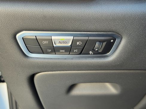 Used 2023 BMW X5 sDrive40i w/ M Sport Package RWD image 19