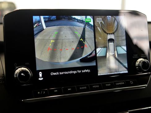 Used 2025 Mitsubishi Outlander SE image 21