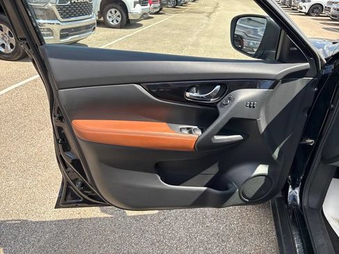 Used 2020 Nissan Rogue SL AWD/4WD image 7