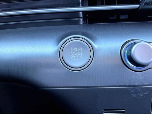 Used 2024 Hyundai Kona SEL image 32