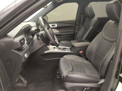 Used 2020 Ford Explorer ST w/ ST High-Performance Pack image 17