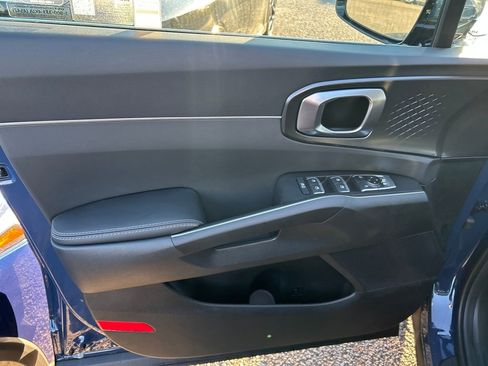 New 2026 Kia Sorento S image 28