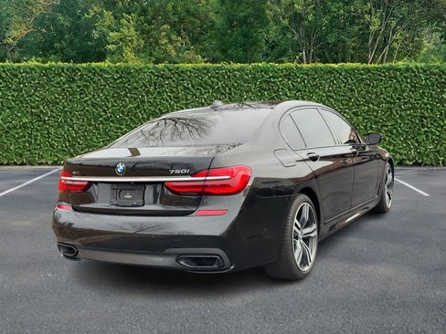 Used 2019 BMW 750i xDrive w/ Executive Package image 3
