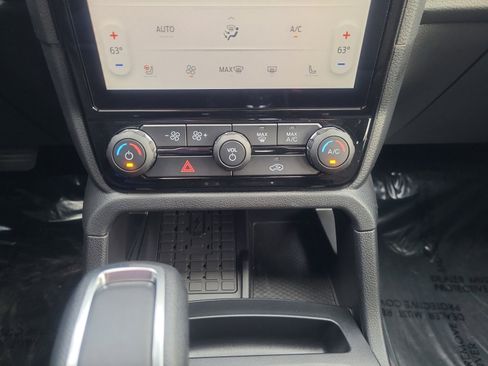 Certified 2025 Ford Ranger Lariat w/ FX4 Off-Road Package image 30