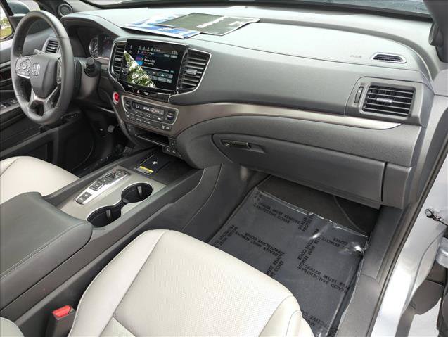 Certified 2025 Honda Passport EX-L image 23