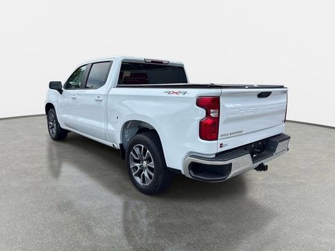 Used 2023 Chevrolet Silverado 1500 LT AWD/4WD image 5