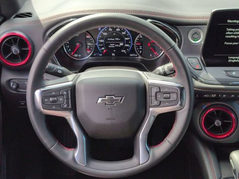 Used 2025 Chevrolet Blazer RS AWD/4WD image 23