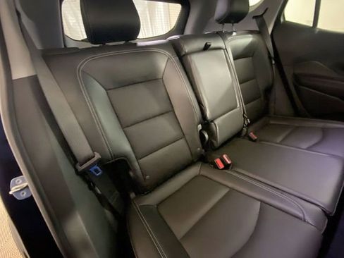 Used 2023 GMC Terrain SLT FWD image 14