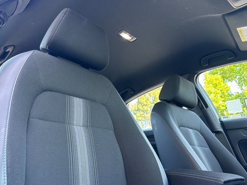 Used 2024 Honda Civic Sport image 25