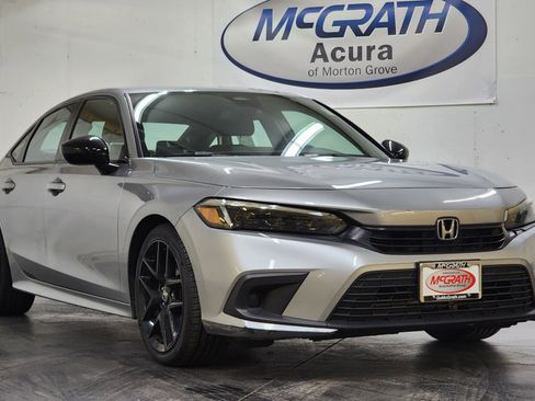 Used 2022 Honda Civic Sport image 2