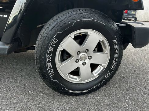 Used 2012 Jeep Wrangler Sahara w/ Dual Top Group image 9