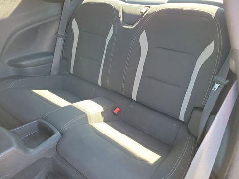 Used 2018 Chevrolet Camaro LT image 6