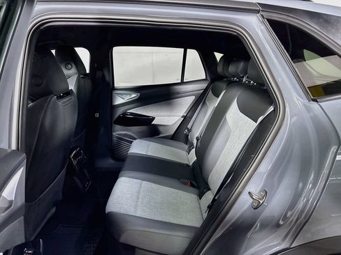 Certified 2025 Volkswagen ID.4 Pro RWD image 21