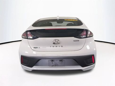 Used 2020 Hyundai Ioniq SEL FWD image 6