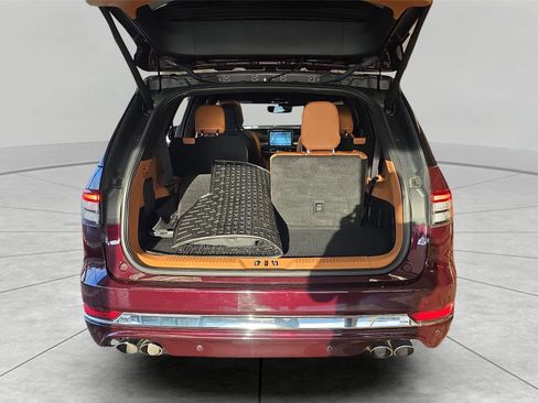 Used 2023 Lincoln Aviator Black Label Grand Touring image 29