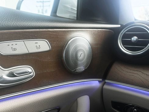 Used 2017 Mercedes-Benz E 300 w/ Premium 1 Package image 22