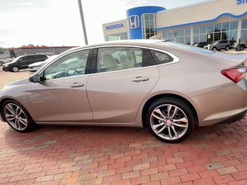 Used 2024 Chevrolet Malibu LT FWD image 7
