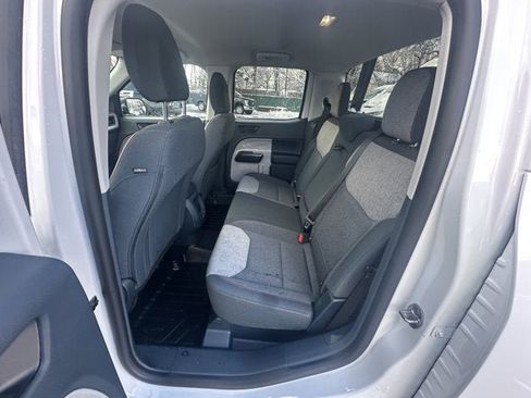 Used 2024 Ford Maverick XLT image 10