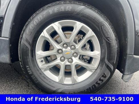 Used 2021 Chevrolet Traverse LT w/ LPO, 'HIT The Road' Package image 10