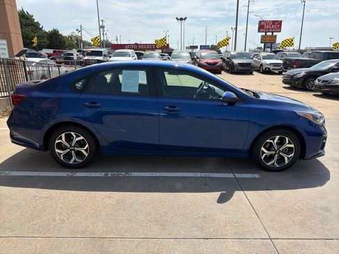 Used 2021 Kia Forte LXS FWD image 4