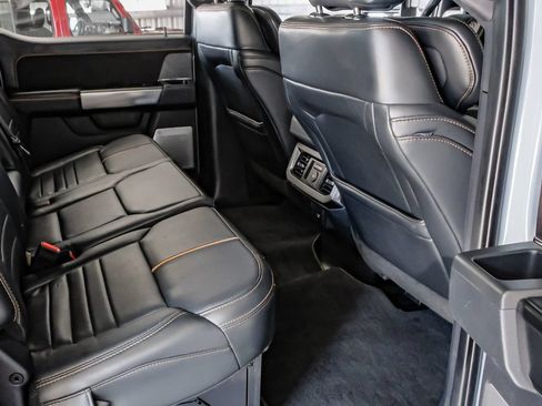 Used 2024 Ford F250 Platinum AWD/4WD image 36