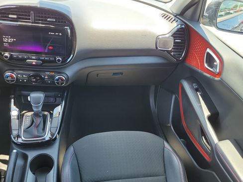 Used 2023 Kia Soul GT-Line FWD image 17