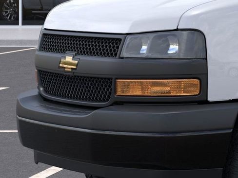 New 2025 Chevrolet Express 3500 w/ Driver Convenience Package image 36