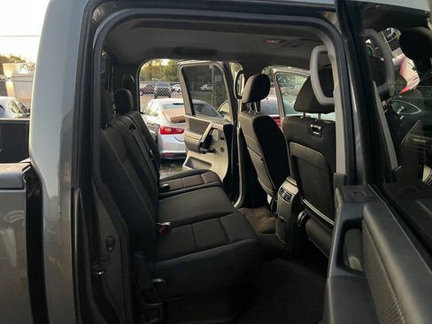 Used 2008 Nissan Titan SE image 16