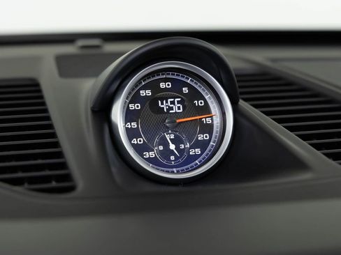 Used 2019 Porsche 911 Turbo image 33