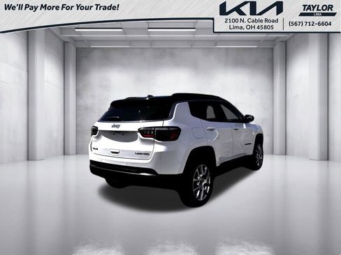 Used 2025 Jeep Compass Limited AWD/4WD image 2