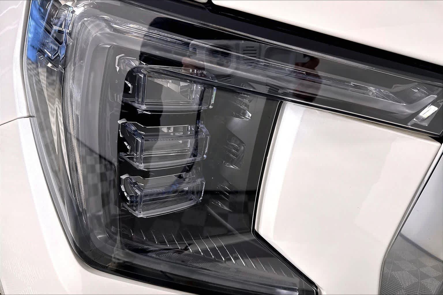 Used 2021 GMC Yukon Denali w/ Denali Premium Package RWD image 25