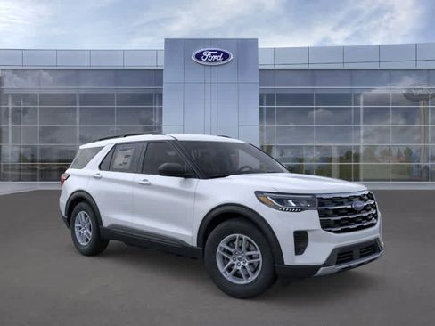 New 2026 Ford Explorer Active image 7