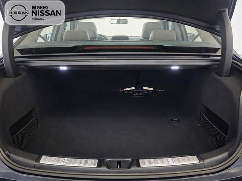 Used 2020 Lincoln Continental Standard image 13