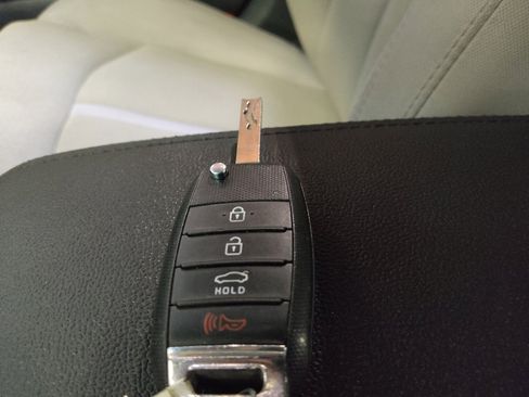 Used 2017 Kia Optima LX FWD image 32