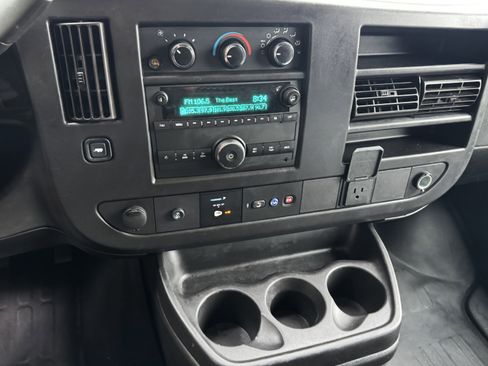 Used 2024 Chevrolet Express 2500 w/ Driver Convenience Package image 22