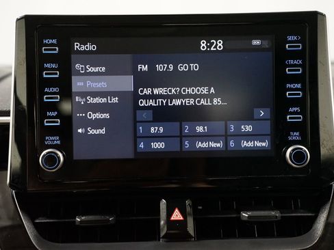 Used 2020 Toyota Corolla LE FWD image 17