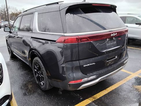 Used 2024 Kia Carnival SX image 6