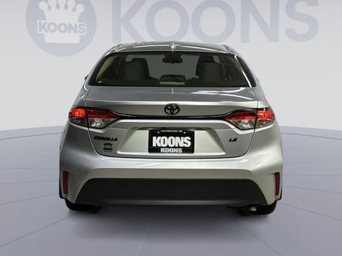 Used 2023 Toyota Corolla LE image 11
