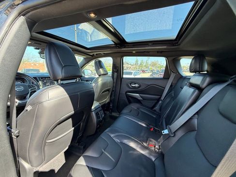 Used 2021 Jeep Cherokee Latitude Lux 80th Anniv w/ Quick Order Package 26U 80TH image 23