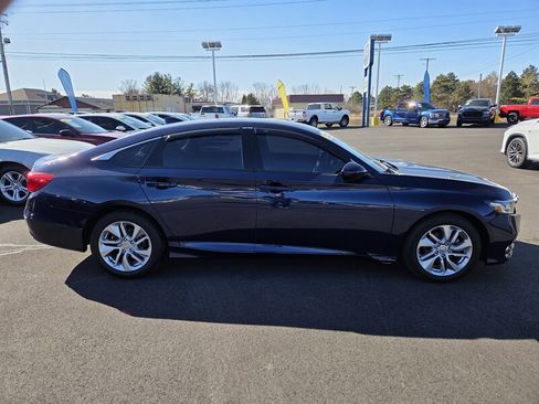 Used 2019 Honda Accord LX image 2