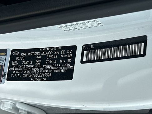 Used 2020 Kia Forte LXS FWD image 22