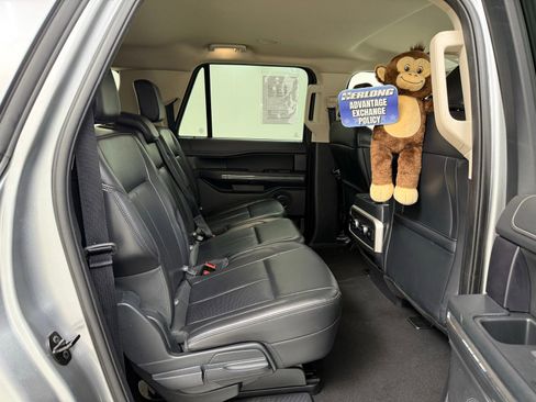 Used 2024 Ford Expedition Max XLT AWD/4WD image 31