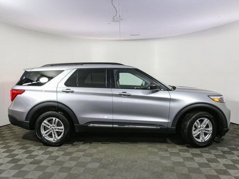 Used 2023 Ford Explorer XLT w/ Equipment Group 202A image 14