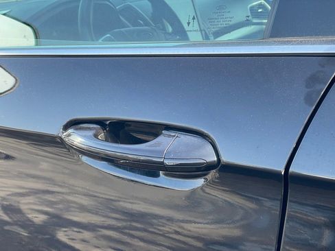 Used 2023 Ford Edge SEL image 26