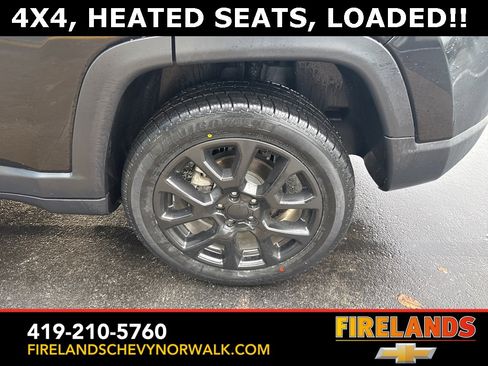 Used 2023 Jeep Compass Latitude image 11