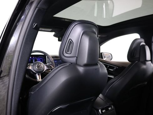 Certified 2025 Mercedes-Benz EQE 350+ 4MATIC SUV w/ AMG Line Exterior Package image 33