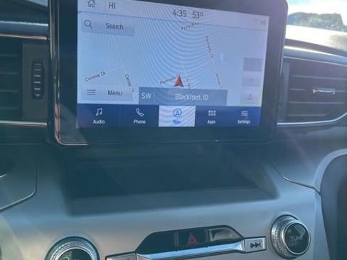 Used 2022 Ford Explorer XLT w/ Equipment Group 202A image 42