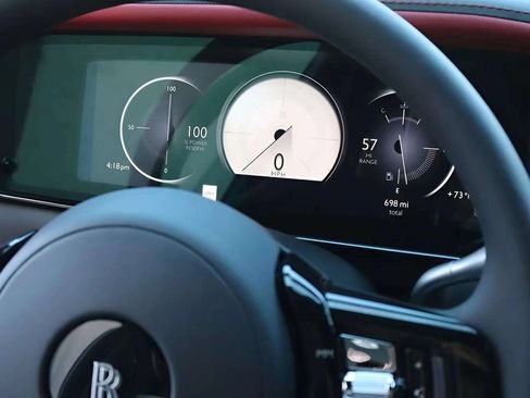 Used 2026 Rolls-Royce Cullinan AWD/4WD image 9