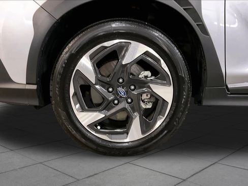 Used 2025 Subaru Crosstrek 2.5i Limited AWD/4WD image 10